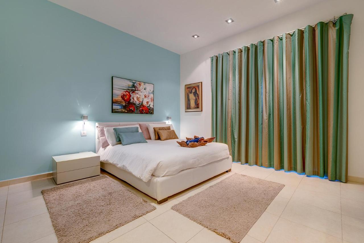 Seaside Oasis Your Own Private Getaway In St Julians San Giuliano Esterno foto