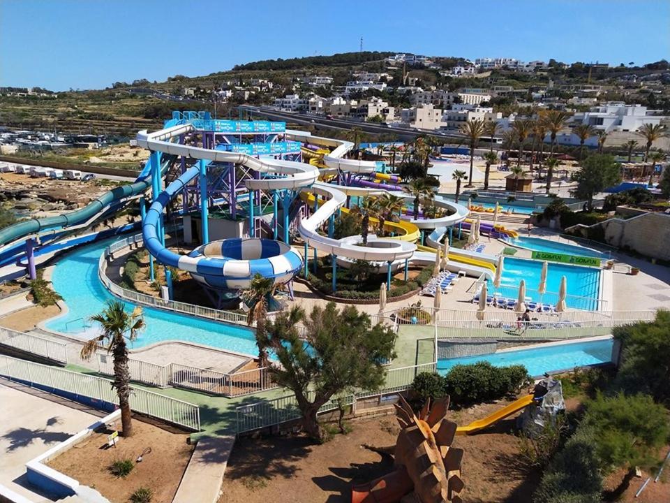 Seaside Oasis Your Own Private Getaway In St Julians San Giuliano Esterno foto